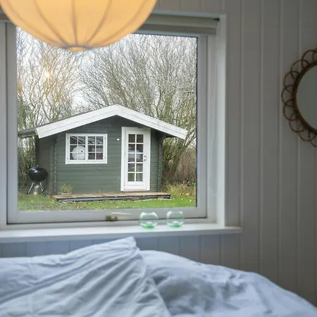 Summer House By The Sea With Nordic Style Feriehus