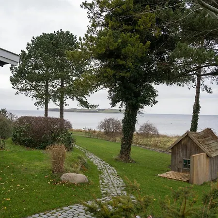 Summer House By The Sea With Nordic Style Føllenslev