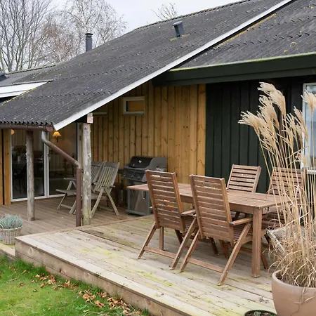Feriehus Summer House By The Sea With Nordic Style
